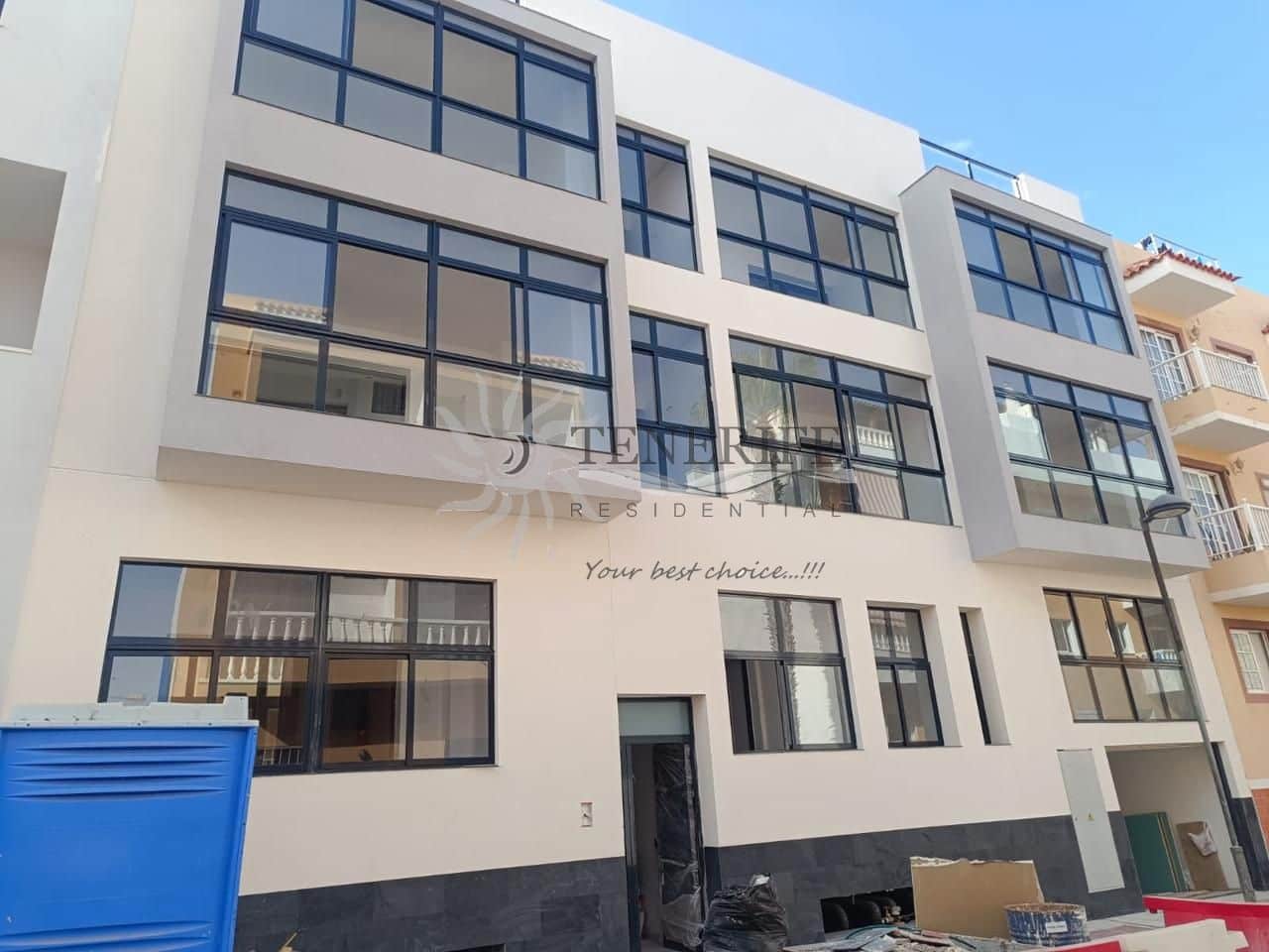 2 bedroom Flat for sale in Playa San Juan with garage - € 335,000 (Ref: 9807219)