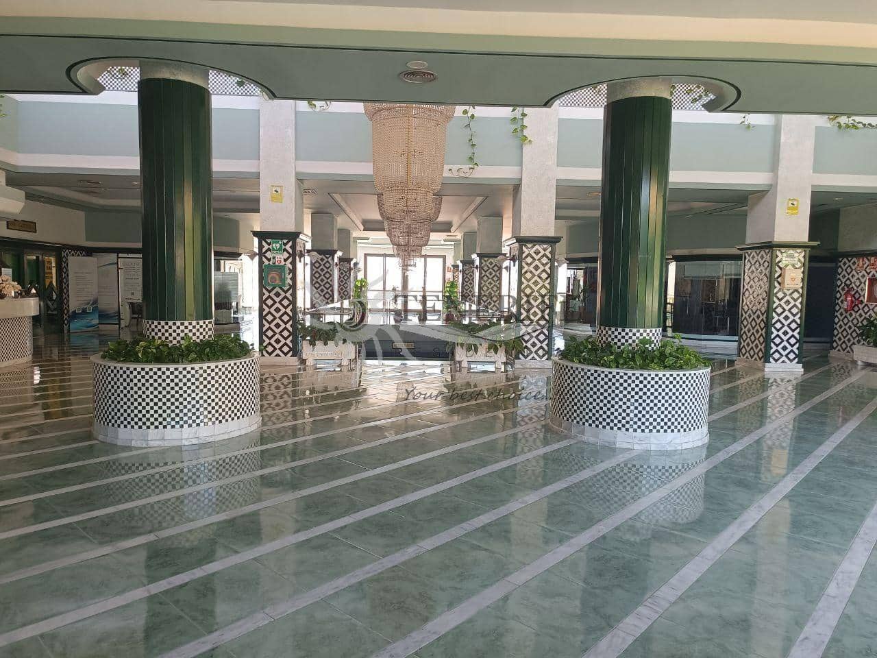 2 sypialnia Mieszkanie na sprzedaż w Playa Paraiso z garażem - 295 000 € (Ref: 9807220)