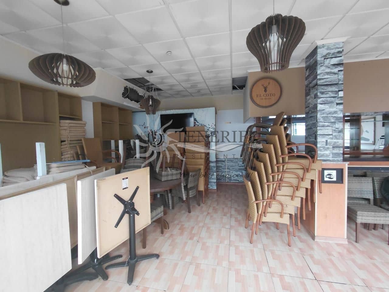 1 bedroom Business for sale in Los Cristianos - € 400,000 (Ref: 9807222)