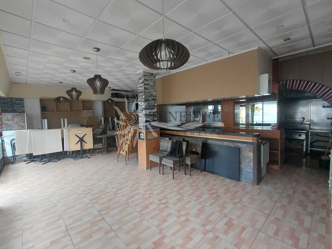 1 bedroom Business for sale in Los Cristianos - € 400,000 (Ref: 9807222)