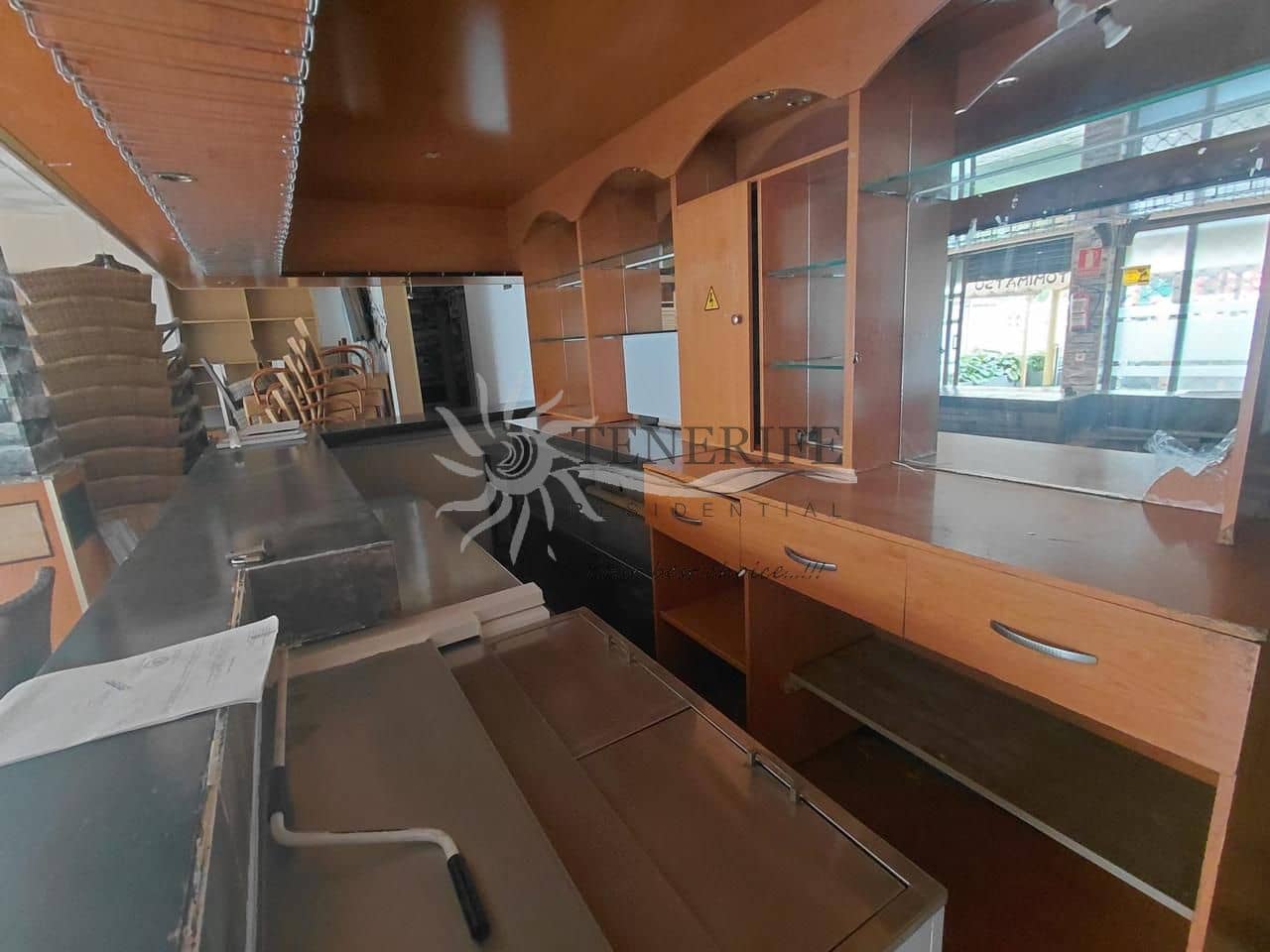 1 bedroom Business for sale in Los Cristianos - € 400,000 (Ref: 9807222)