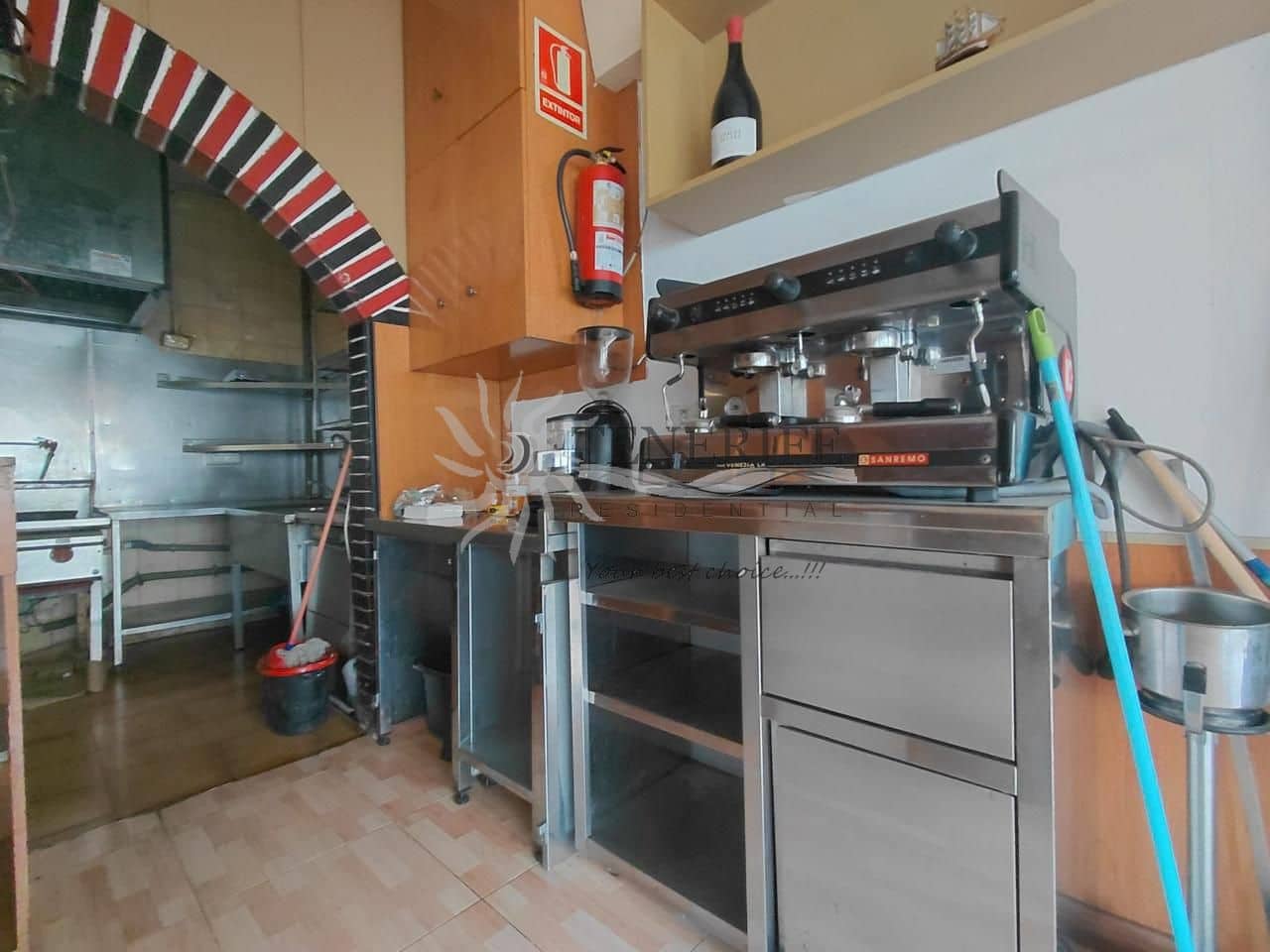 1 bedroom Business for sale in Los Cristianos - € 400,000 (Ref: 9807222)