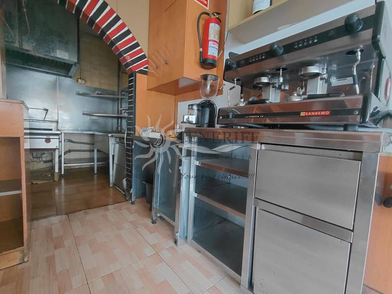 1 bedroom Business for sale in Los Cristianos - € 400,000 (Ref: 9807222)