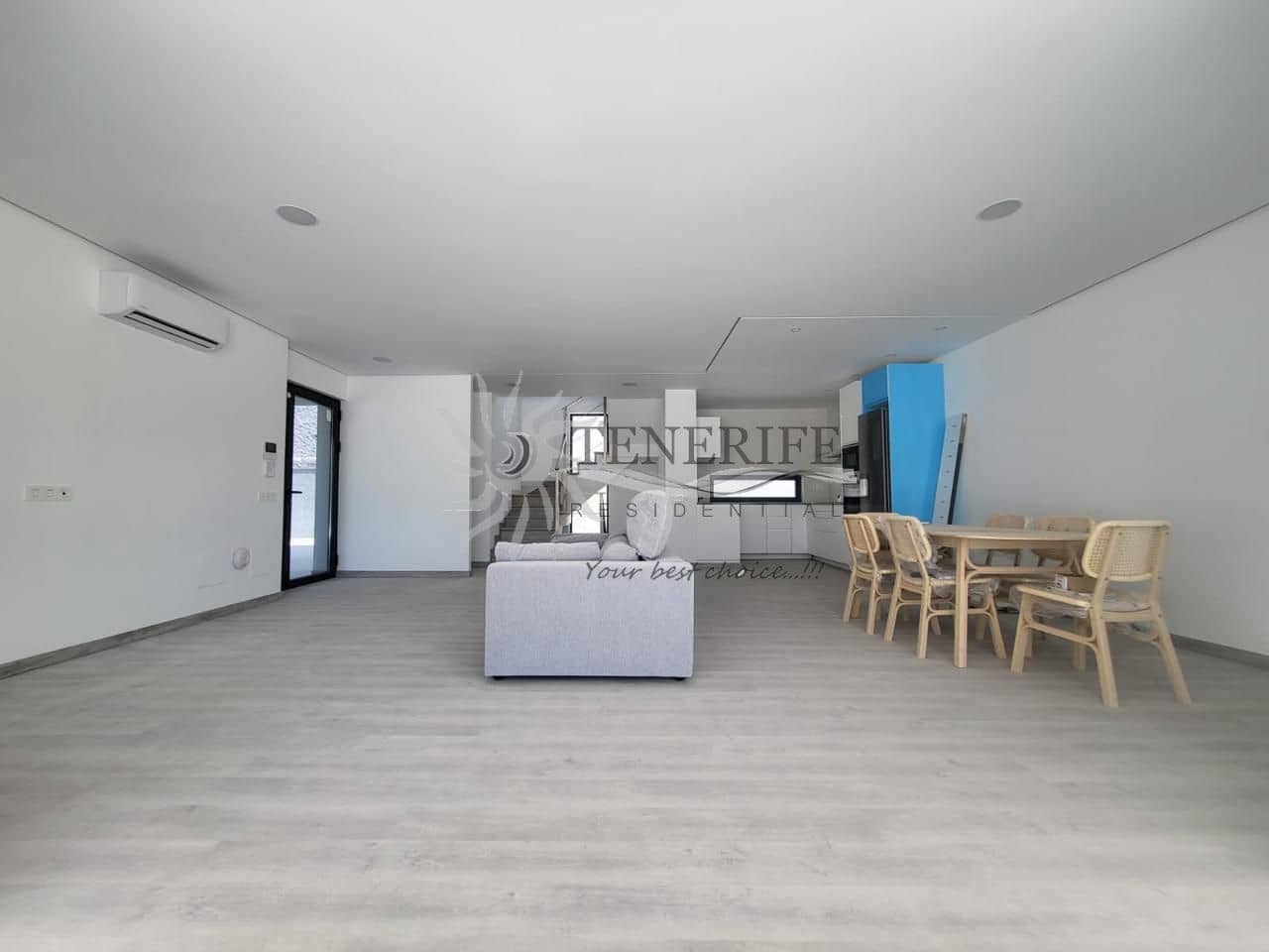 4 bedroom Villa for sale in Costa Adeje with pool garage - € 1,800,000 (Ref: 9807225)