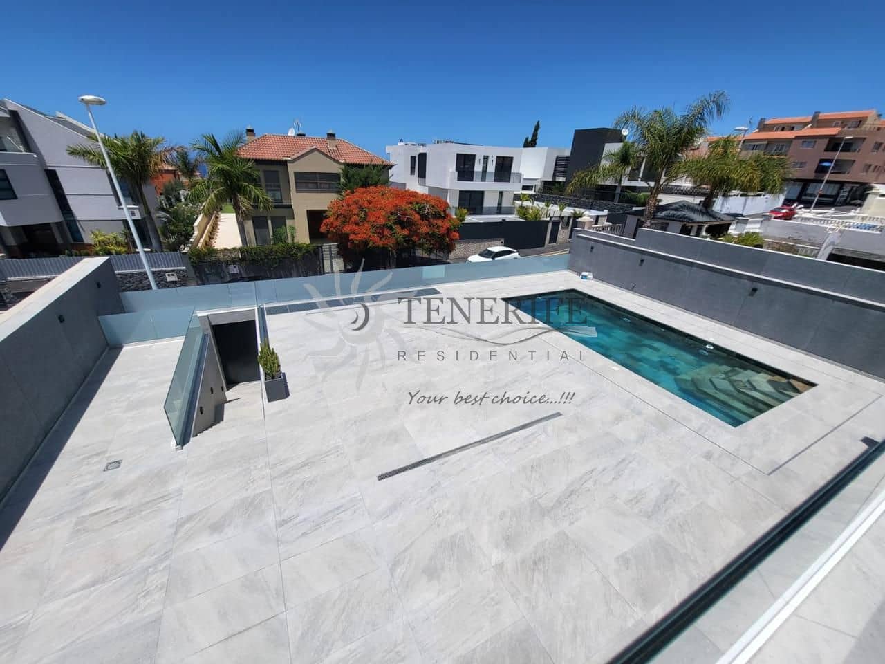 4 bedroom Villa for sale in Costa Adeje with pool garage - € 1,800,000 (Ref: 9807225)