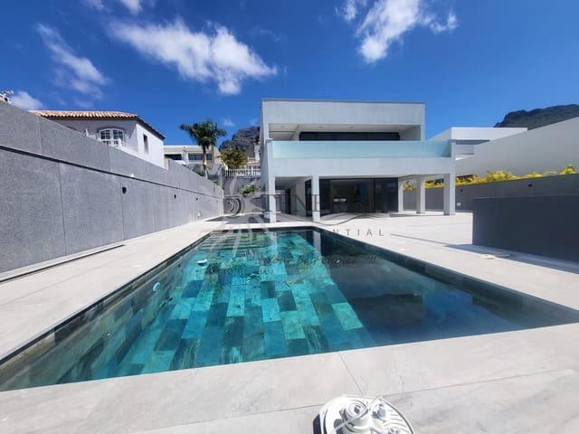 4 bedroom Villa for sale in Playa de Fañabé Alto, Adeje with pool garage - € 1,800,000 (Ref: 9807225)