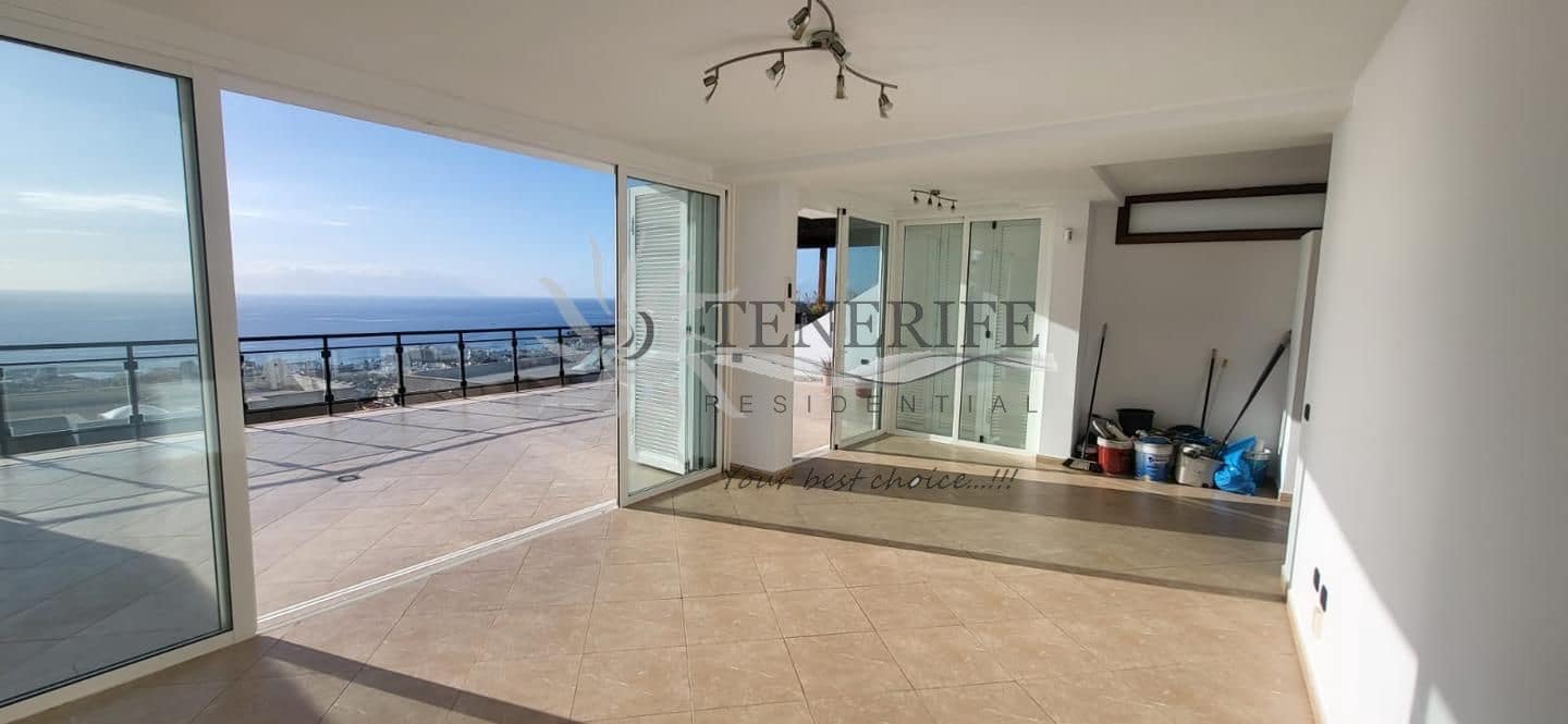 3 slaapkamer Villa te koop in Costa Adeje met zwembad garage - € 850.000 (Ref: 9807228)
