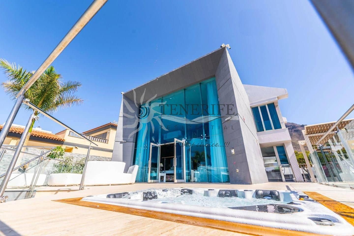 5 Zimmer Villa zu verkaufen in Costa Adeje mit Pool Garage - 2.800.000 € (Ref: 9807230)