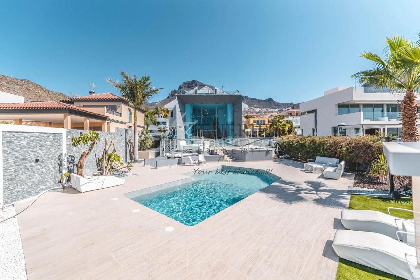 5 Zimmer Villa zu verkaufen in Costa Adeje mit Pool Garage - 2.800.000 € (Ref: 9807230)