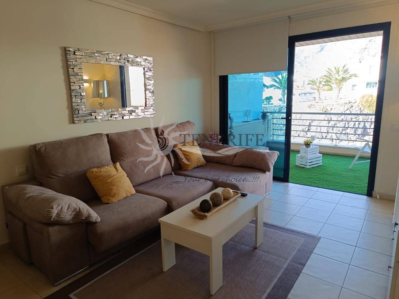 3 bedroom Flat for sale in Los Gigantes with garage - € 525,000 (Ref: 9807232)