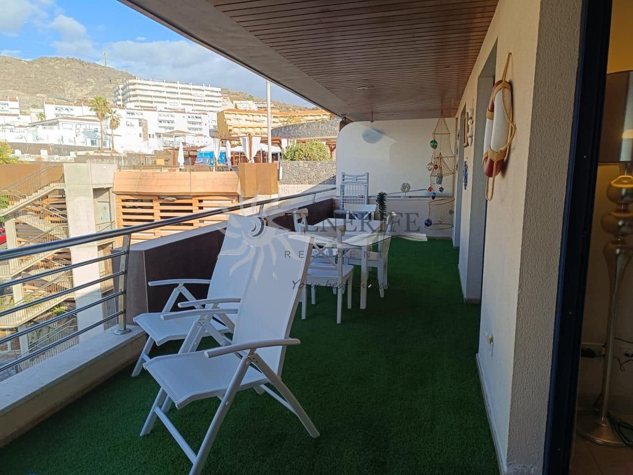 3 bedroom Flat for sale in Los Gigantes with garage - € 525,000 (Ref: 9807232)