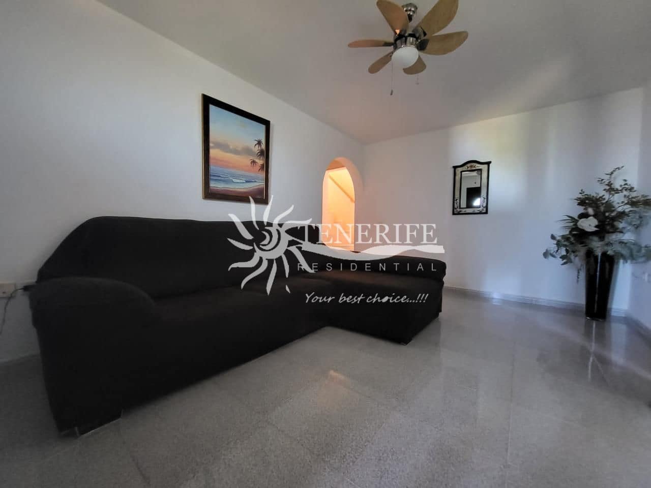 4 Zimmer Villa zu verkaufen in Adeje - 890.000 € (Ref: 9807235)