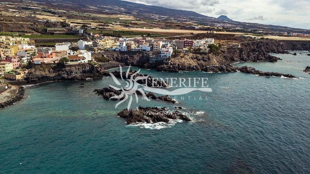 Undeveloped Land for sale in Guia de Isora - € 320,000 (Ref: 9807236)
