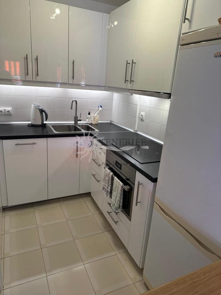 1 bedroom Flat for sale in Playa de las Americas - € 549,000 (Ref: 9827555)
