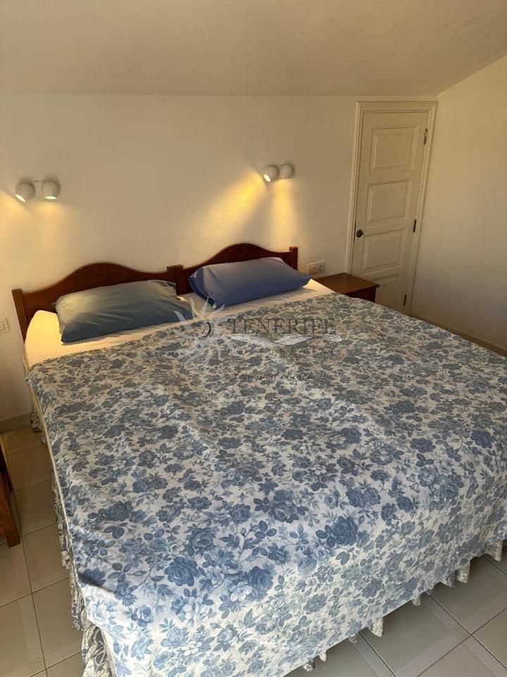 1 bedroom Flat for sale in Playa de las Americas - € 549,000 (Ref: 9827555)