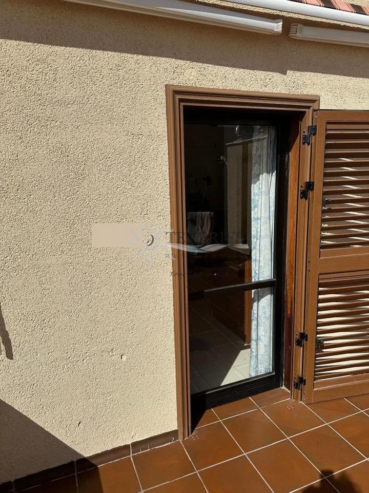 1 bedroom Flat for sale in Playa de las Americas - € 549,000 (Ref: 9827555)