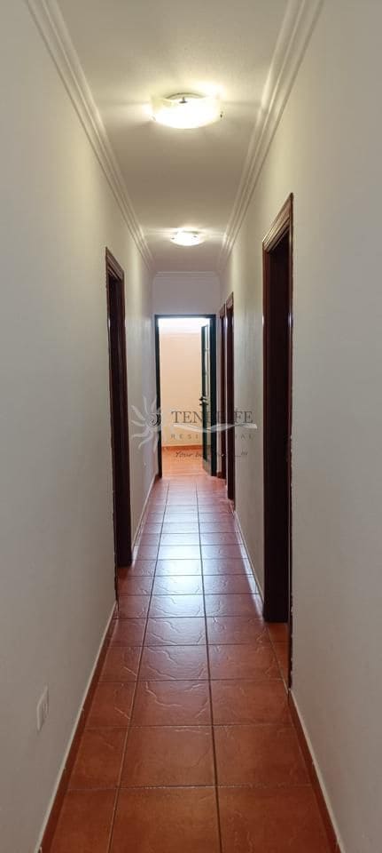 3 slaapkamer Villa te koop in Adeje met garage - € 368.000 (Ref: 9844579)