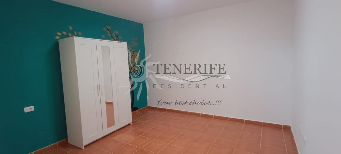 3 slaapkamer Villa te koop in Adeje met garage - € 368.000 (Ref: 9844579)