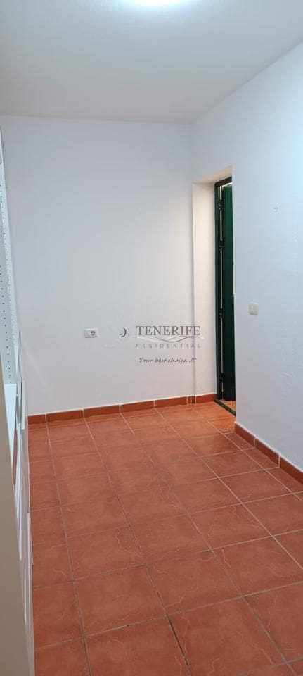 3 slaapkamer Villa te koop in Adeje met garage - € 368.000 (Ref: 9844579)
