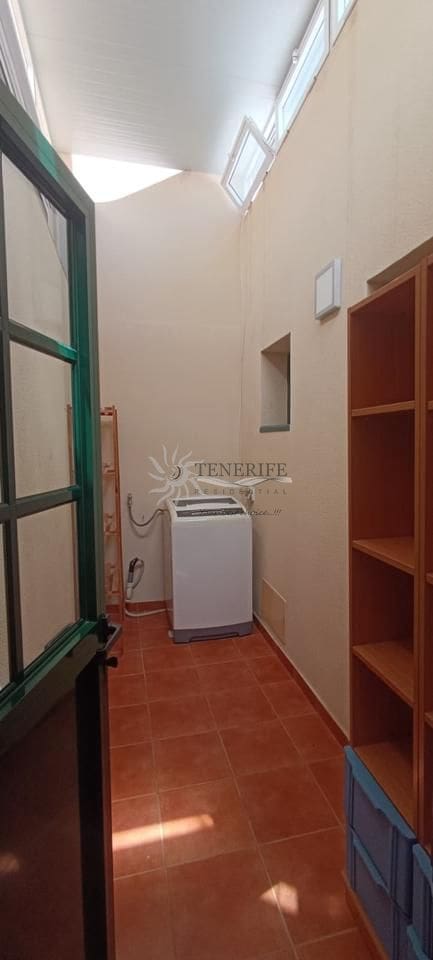 3 slaapkamer Villa te koop in Adeje met garage - € 368.000 (Ref: 9844579)