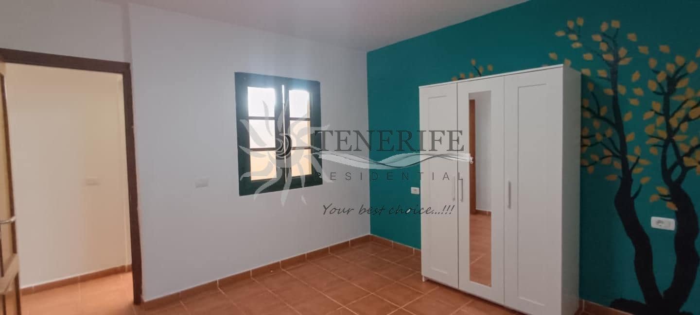 3 slaapkamer Villa te koop in Adeje met garage - € 368.000 (Ref: 9844579)