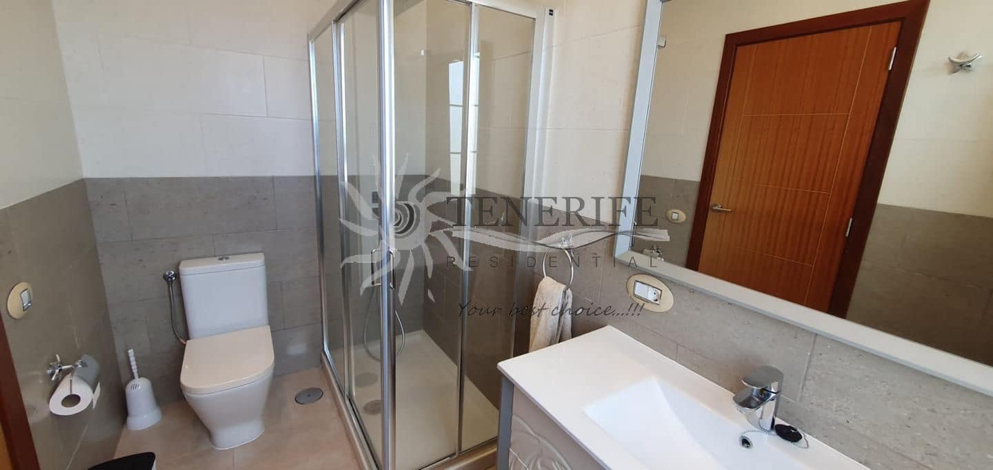 3 bedroom Villa for sale in Costa Adeje with pool garage - € 1,600,000 (Ref: 9865961)