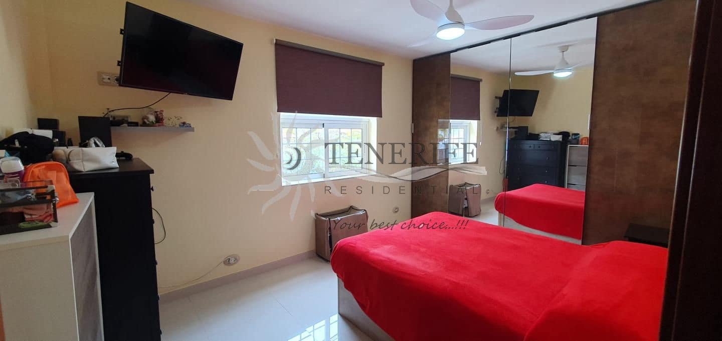 3 bedroom Villa for sale in Costa Adeje with pool garage - € 1,600,000 (Ref: 9865961)