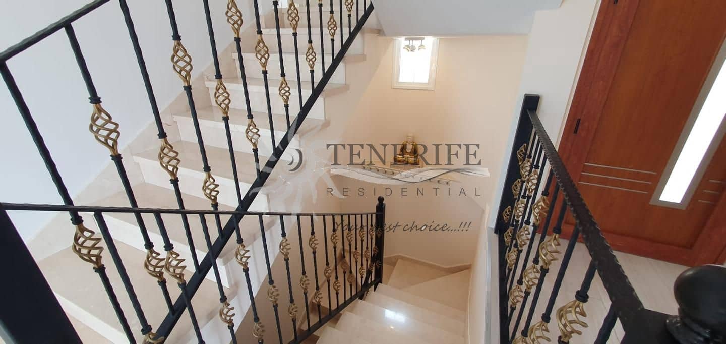 3 bedroom Villa for sale in Costa Adeje with pool garage - € 1,600,000 (Ref: 9865961)