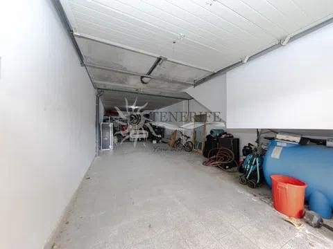 4 sovrum Villa till salu i Adeje med garage - 630 000 € (Ref: 9914882)