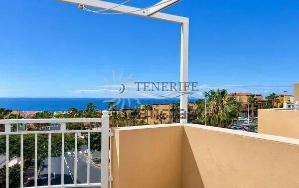 4 sovrum Villa till salu i Adeje med garage - 630 000 € (Ref: 9914882)
