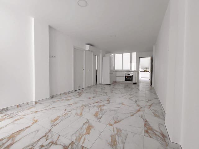 2 slaapkamer Flat te koop in Playa de las Americas, Arona - € 368.000 (Ref: 9944540)