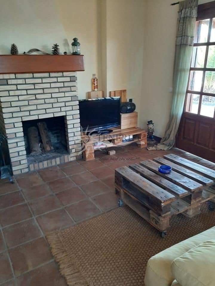 2 sovrum Finca/Hus på landet till salu i Granadilla de Abona med garage - 425 000 € (Ref: 9944735)