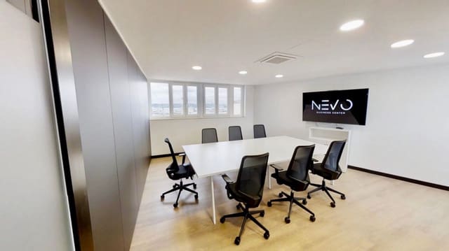 Office for rent in A Coruña city - € 450 (Ref: 9502742)