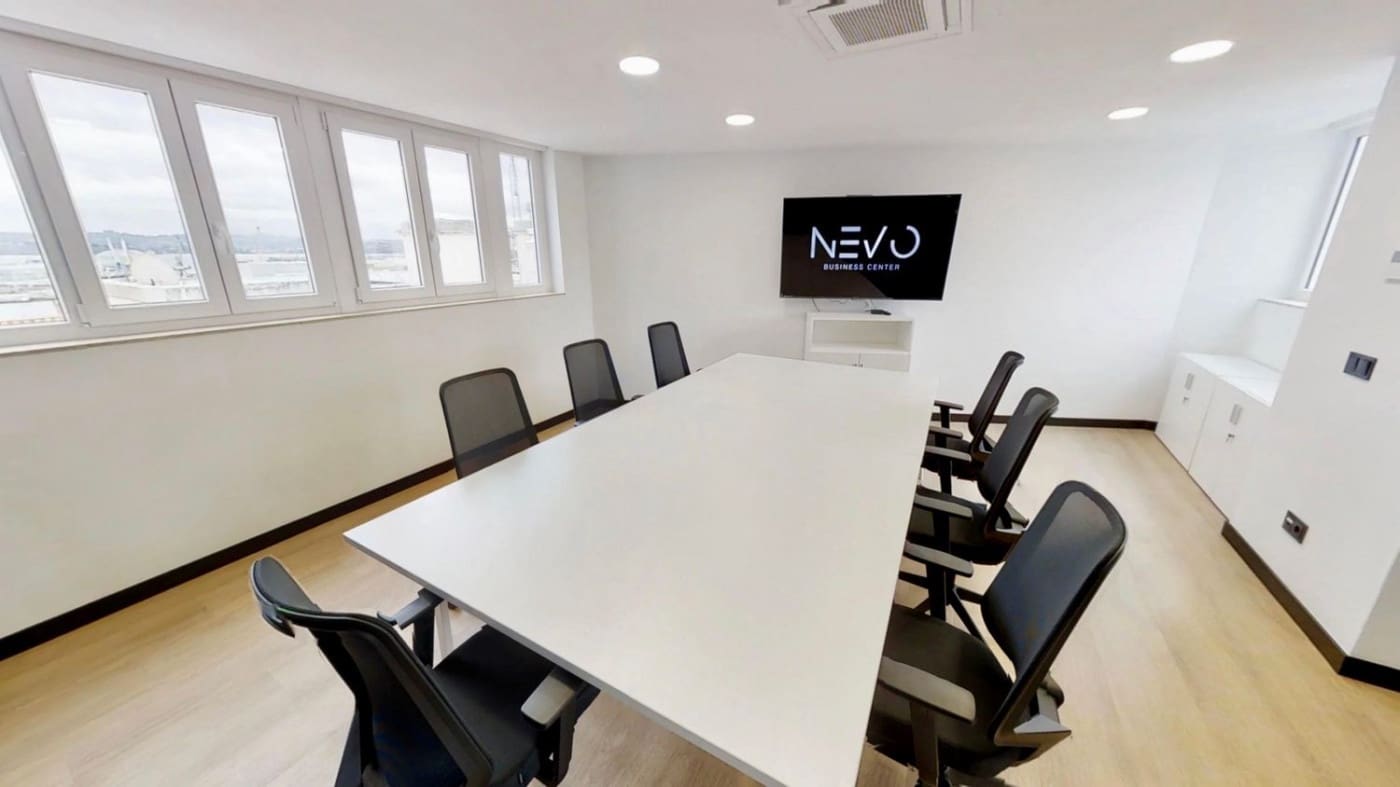 Office for rent in A Coruna city - € 600 (Ref: 9502743)