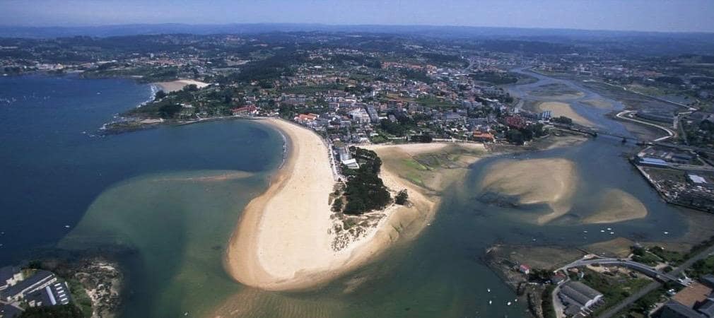 Solar/Parcela en Oleiros en venta - 90.000 € (Ref: 9502748)