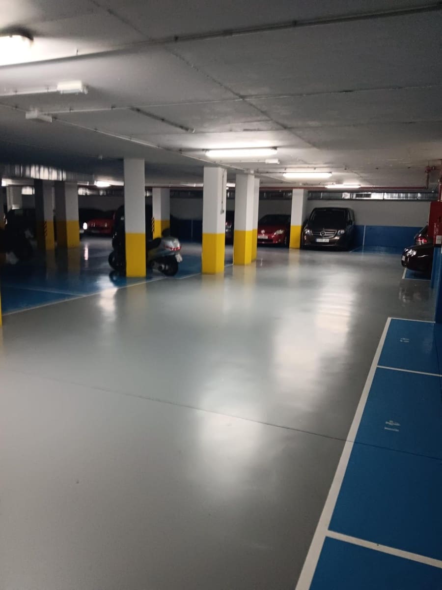 Garage for rent in A Coruna city - € 150 (Ref: 9502752)