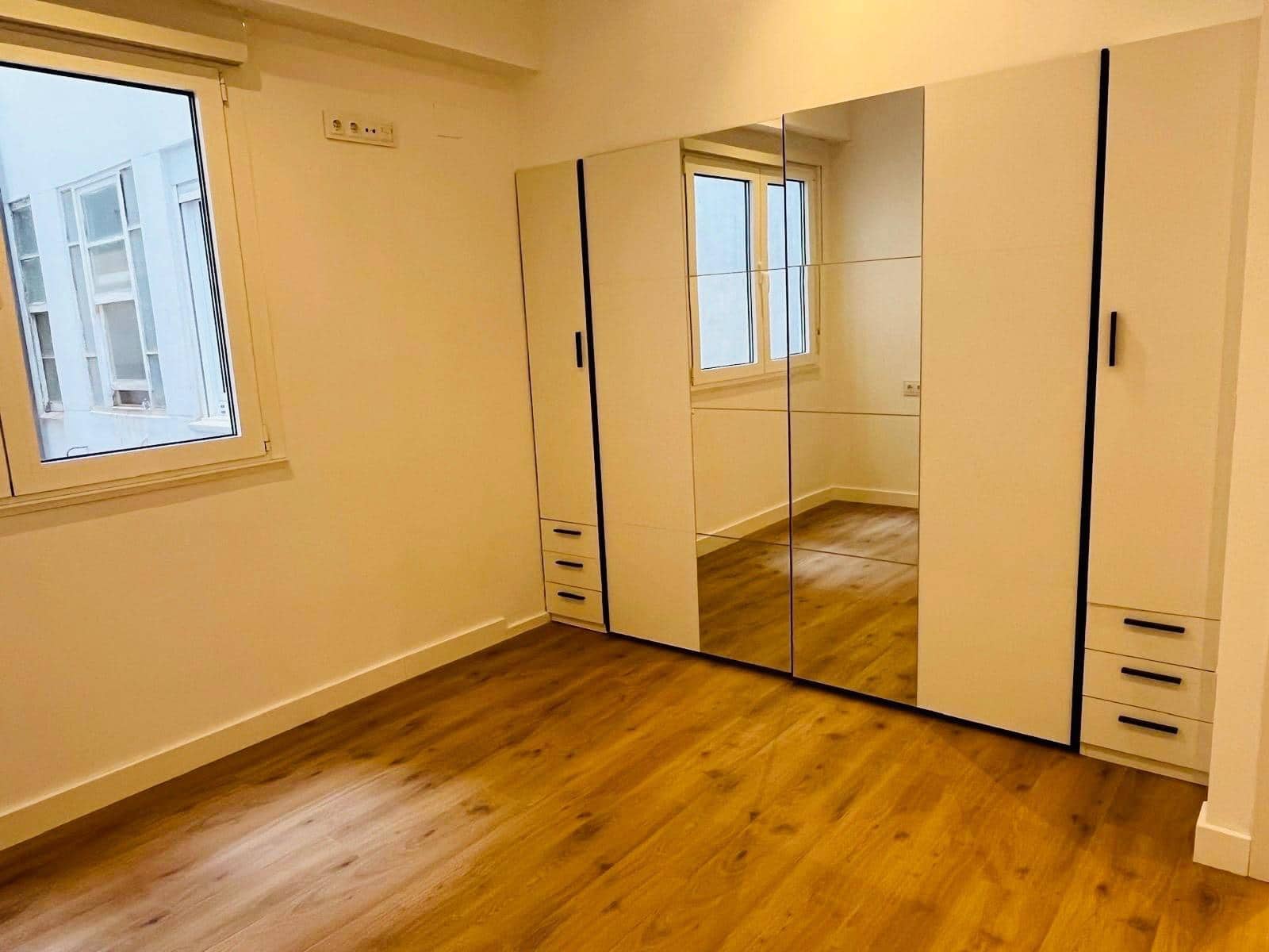 3 bedroom Flat for sale in Ferrol - € 300,000 (Ref: 9502765)