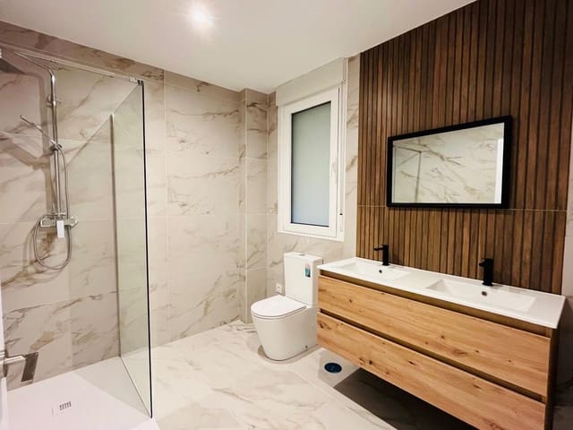 3 sypialnia Mieszkanie na sprzedaż w Ferrol - 300 000 € (Ref: 9502765)