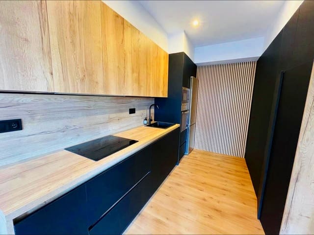 3 chambre Appartement à vendre à Ferrol - 300 000 € (Ref: 9502765)