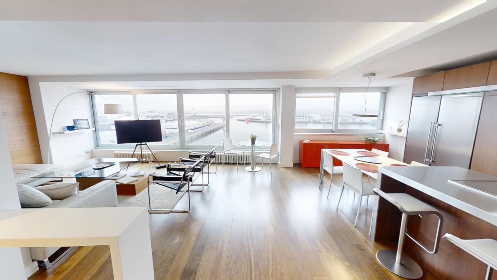 3 soveværelse Lejlighed til salg i A Coruna by med garage - € 1.150.000 (Ref: 9502766)