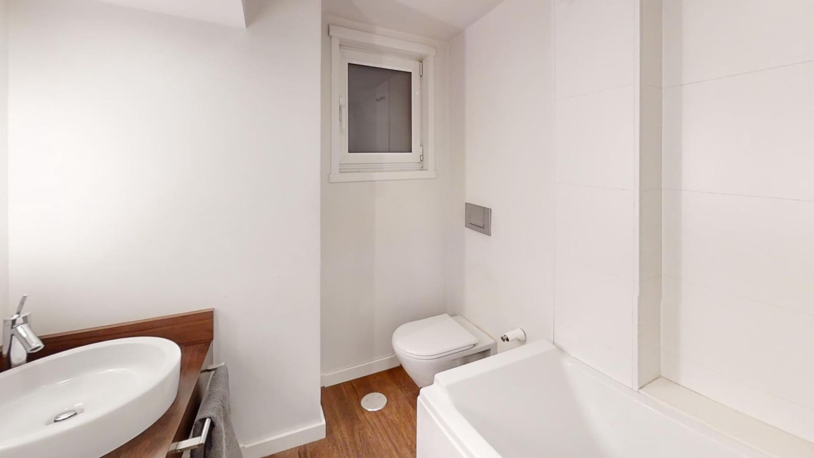 3 bedroom Flat for sale in A Coruna city with garage - € 1,150,000 (Ref: 9502766)