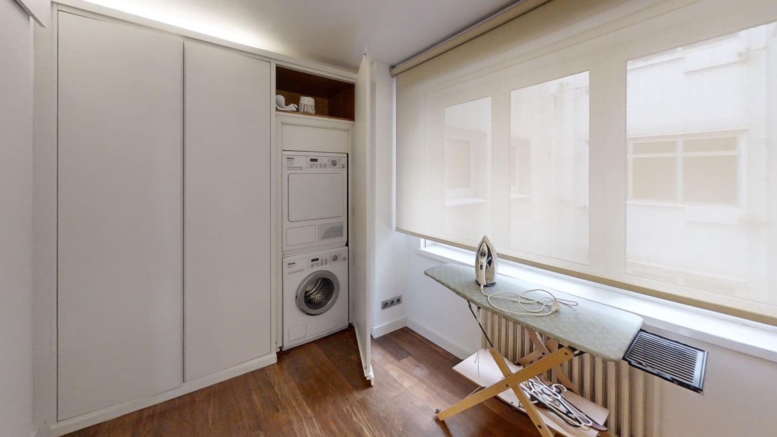 3 bedroom Flat for sale in A Coruna city with garage - € 1,150,000 (Ref: 9502766)