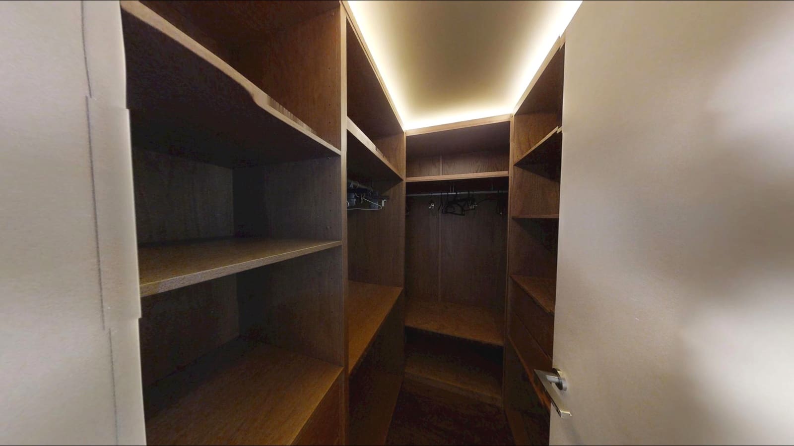 3 bedroom Flat for sale in A Coruna city with garage - € 1,150,000 (Ref: 9502766)