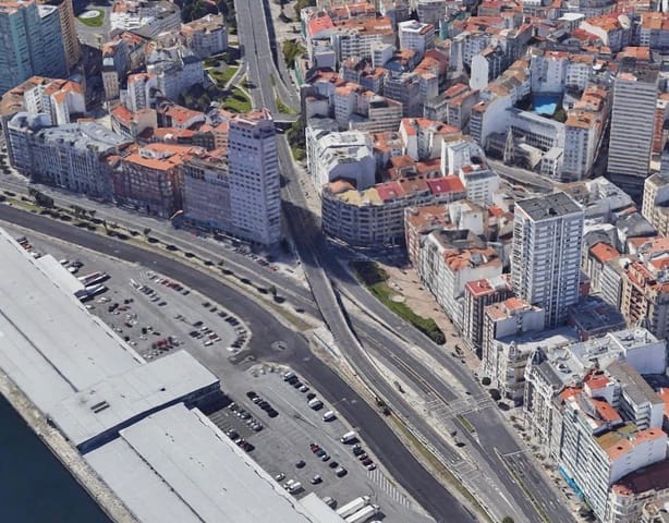 2 slaapkamer Flat te koop in A Coruña stad - € 395.000 (Ref: 9502767)