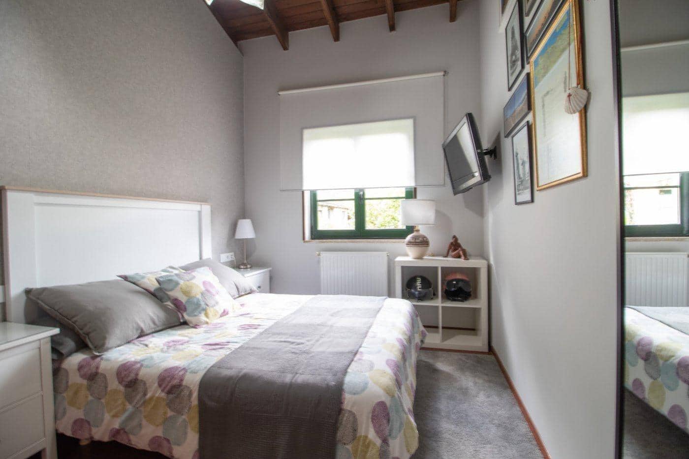 4 makuuhuone Huvila myytävänä paikassa Santiago de Compostela mukana uima-altaan 
autotalli - 588 000 € (Ref: 9502772)