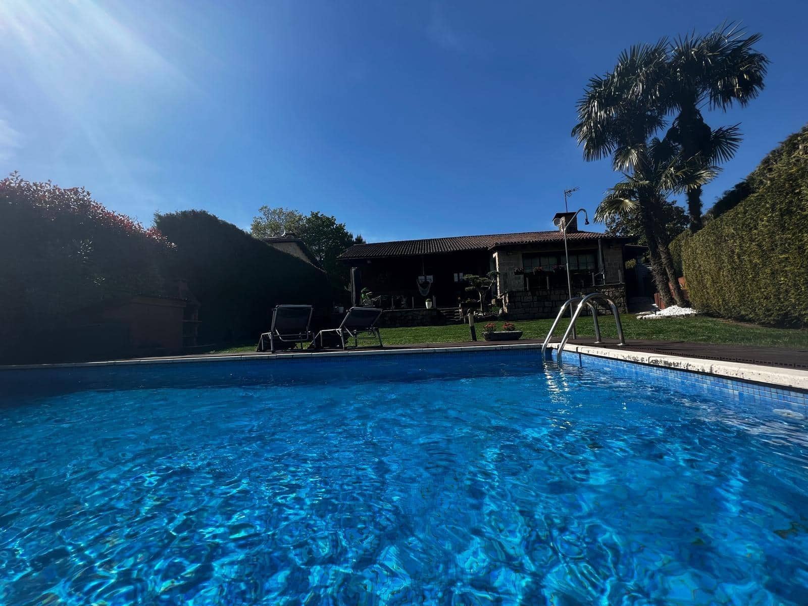 4 makuuhuone Huvila myytävänä paikassa Santiago de Compostela mukana uima-altaan 
autotalli - 588 000 € (Ref: 9502772)