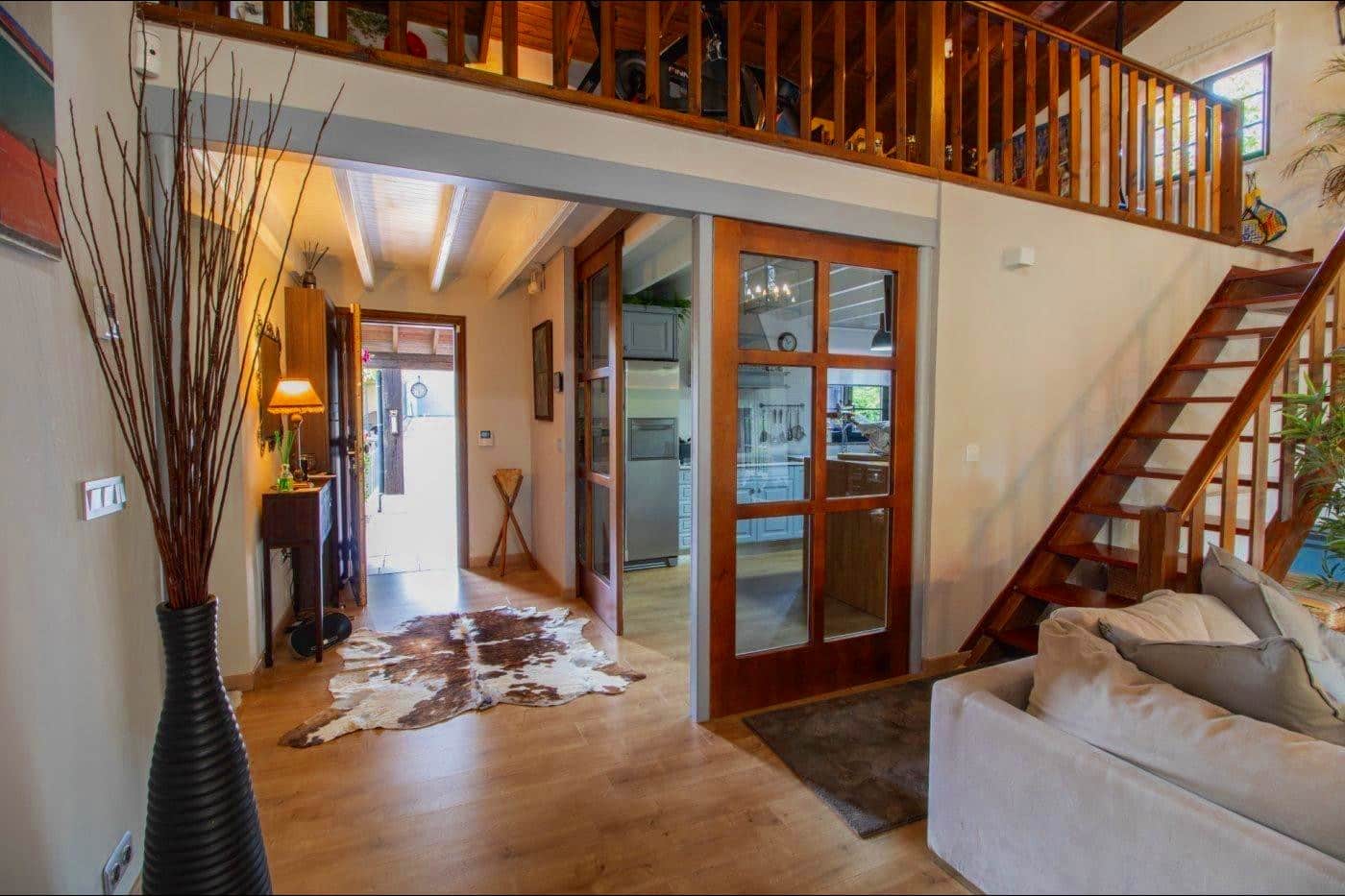 4 quarto Moradia para venda em Santiago de Compostela com piscina garagem - 588 000 € (Ref: 9502772)