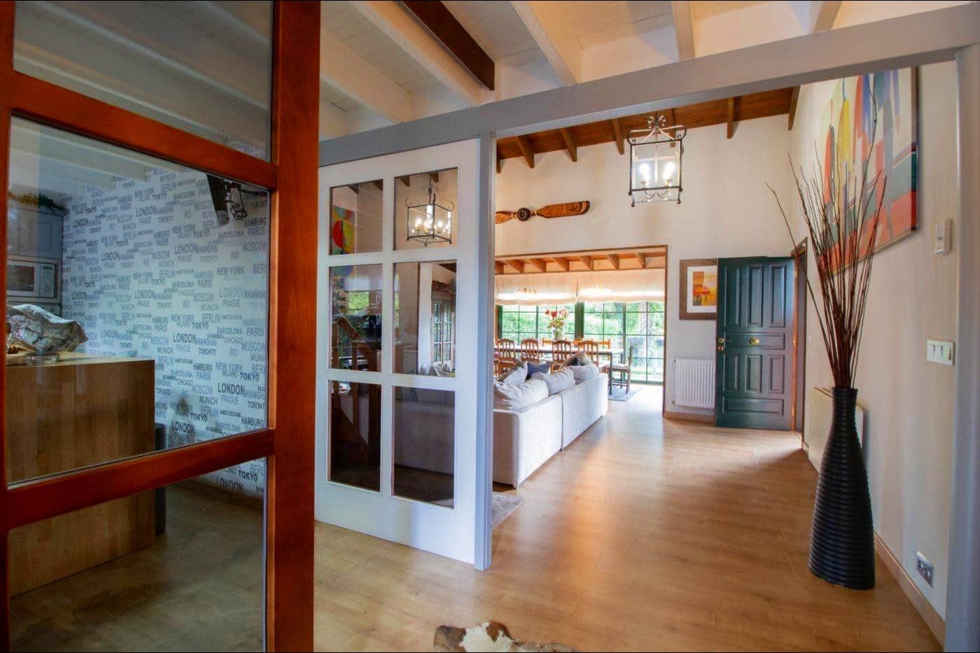 4 quarto Moradia para venda em Santiago de Compostela com piscina garagem - 588 000 € (Ref: 9502772)