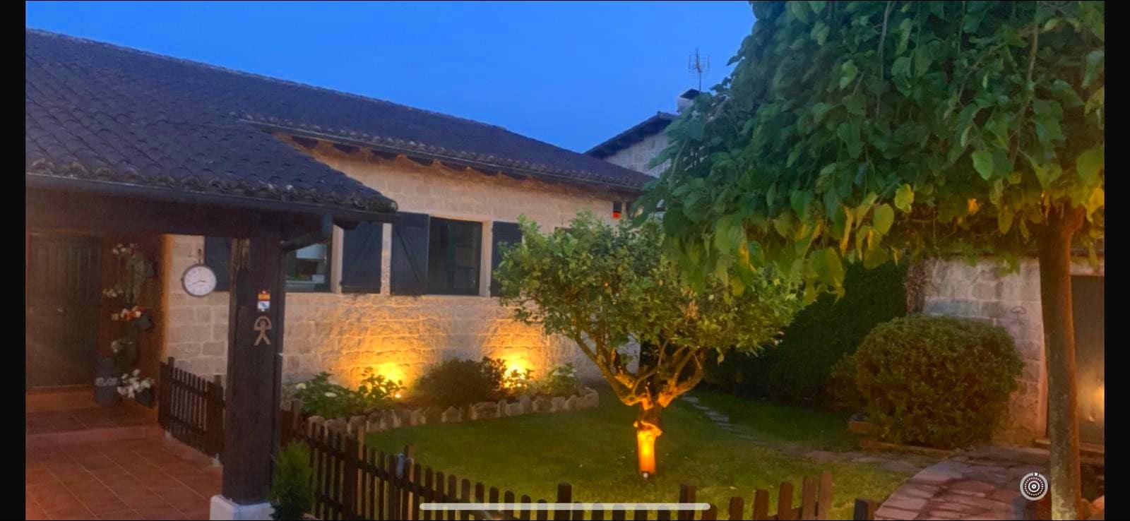 4 quarto Moradia para venda em Santiago de Compostela com piscina garagem - 588 000 € (Ref: 9502772)