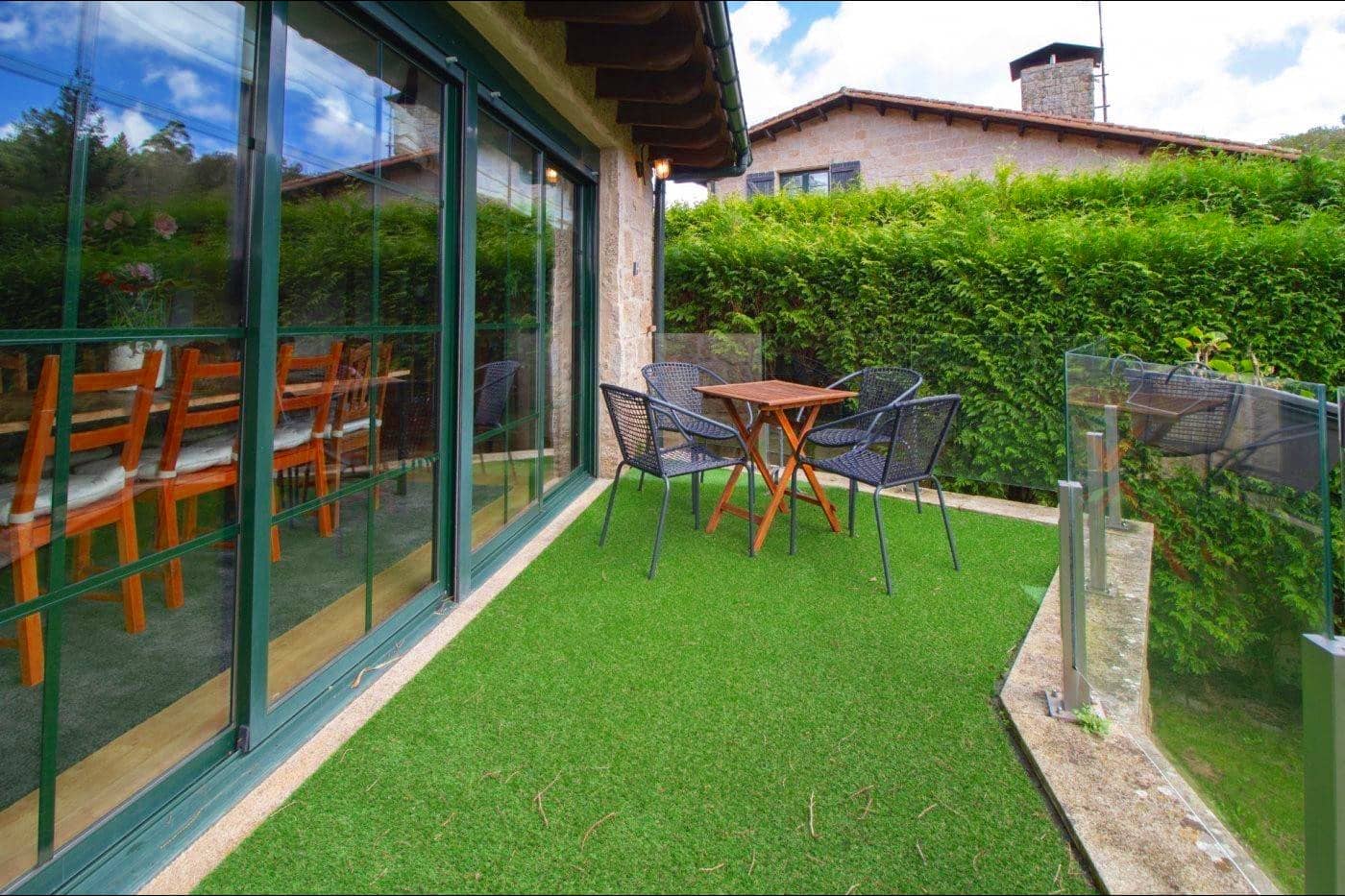 4 quarto Moradia para venda em Santiago de Compostela com piscina garagem - 588 000 € (Ref: 9502772)